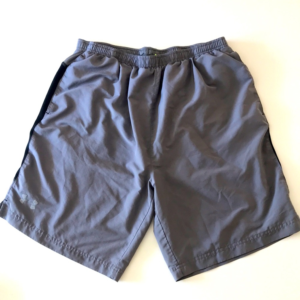 Under Armour men’s running shorts size large